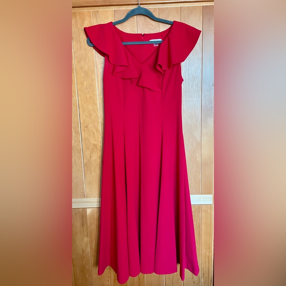 Flirty and flowy, Calvin Klein dress.